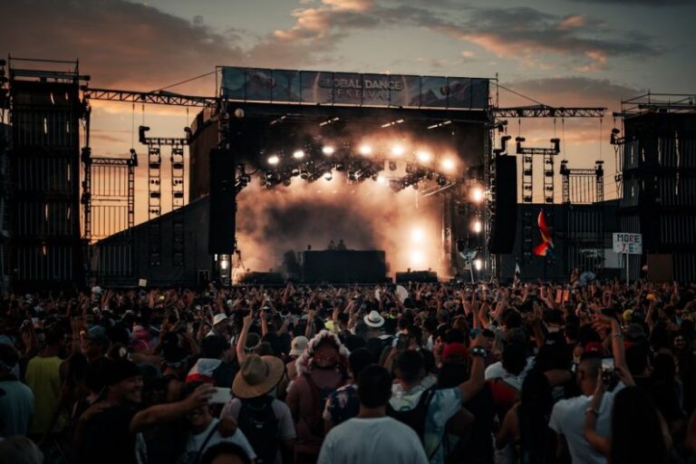 Concerts - people watching concert during daytime