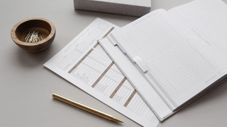 Budget - white printer paper
